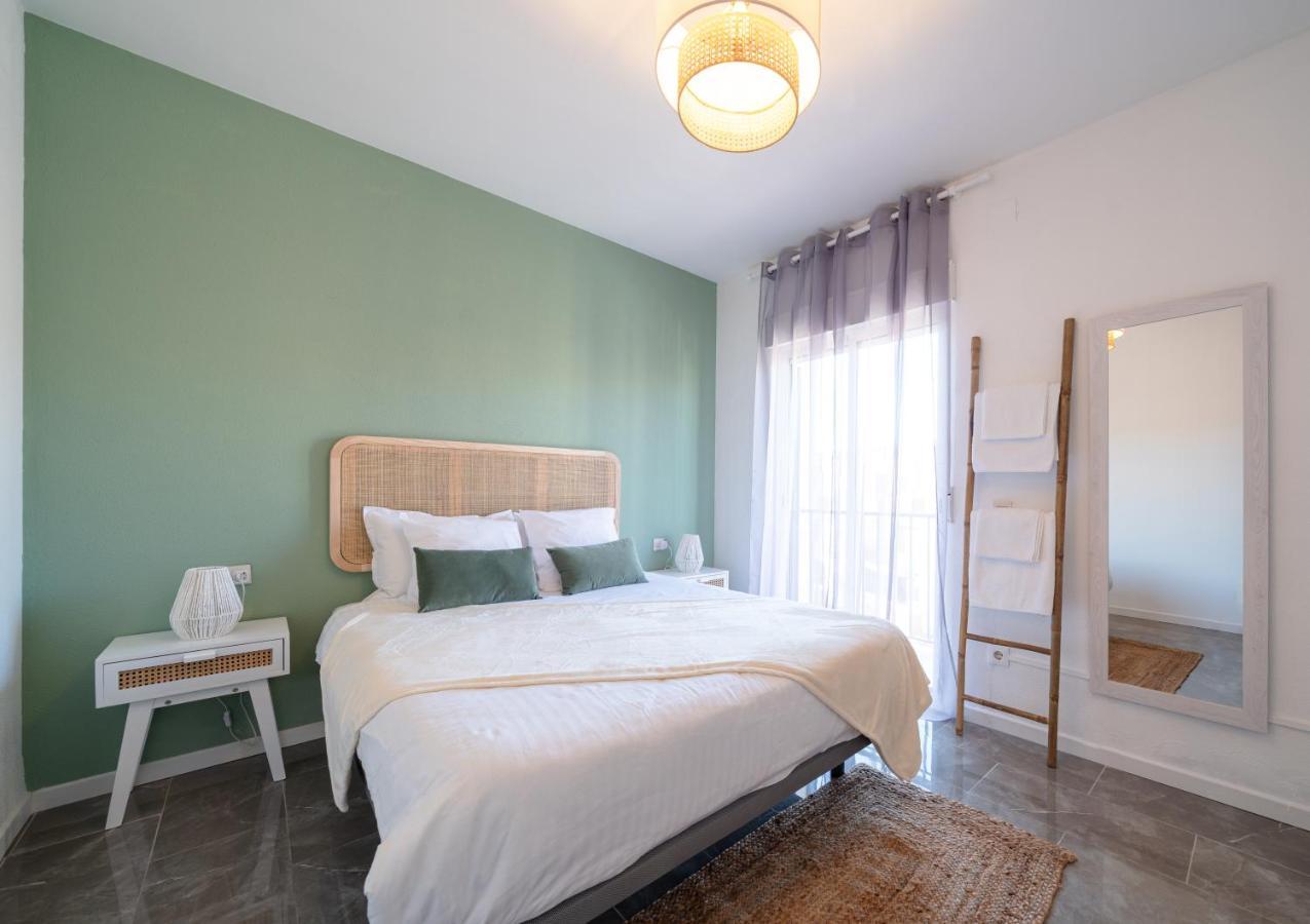 Bonito Apartamento Equipado, Cerca De La Playa Емпуріабрава Екстер'єр фото